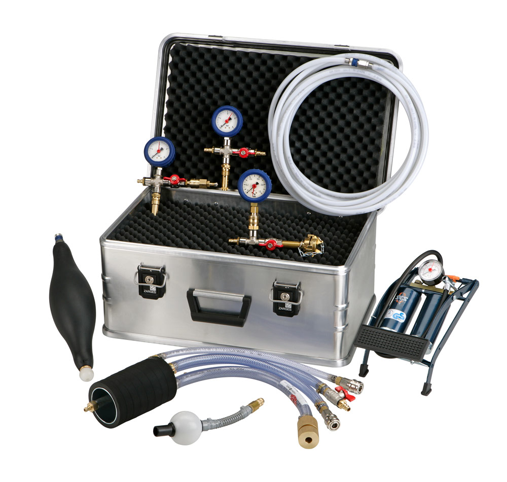 Leak test kit for house connection pipe systems